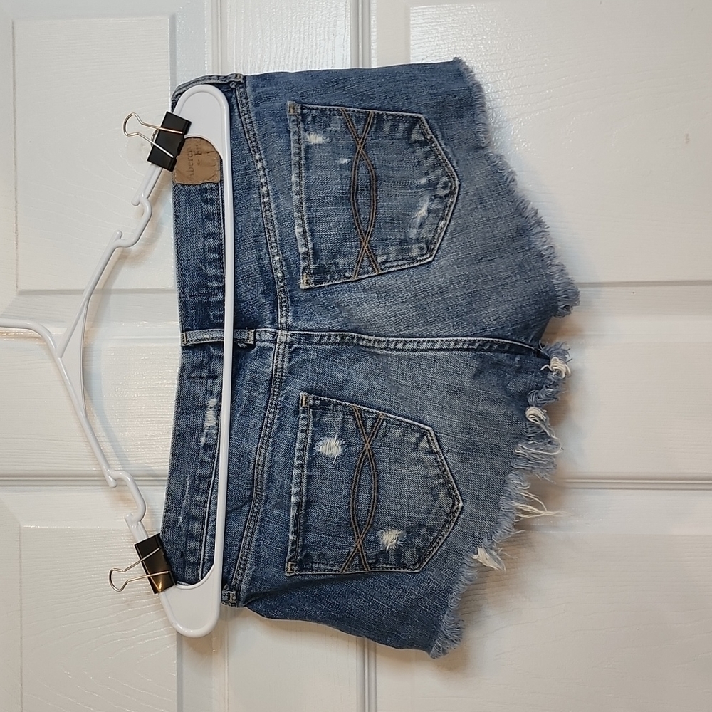 Abercrombie and Fitch distressed style, cut off shorty shorts size 4 - Picture 2 of 2